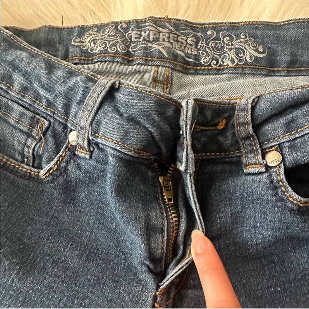 Express Skinny Jeans - Picture 3 of 8
